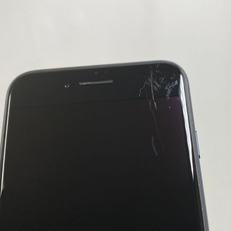 iPhone SE 3  64GB �ߥåɥʥ��� 67% SIM���å�����Ѥ�