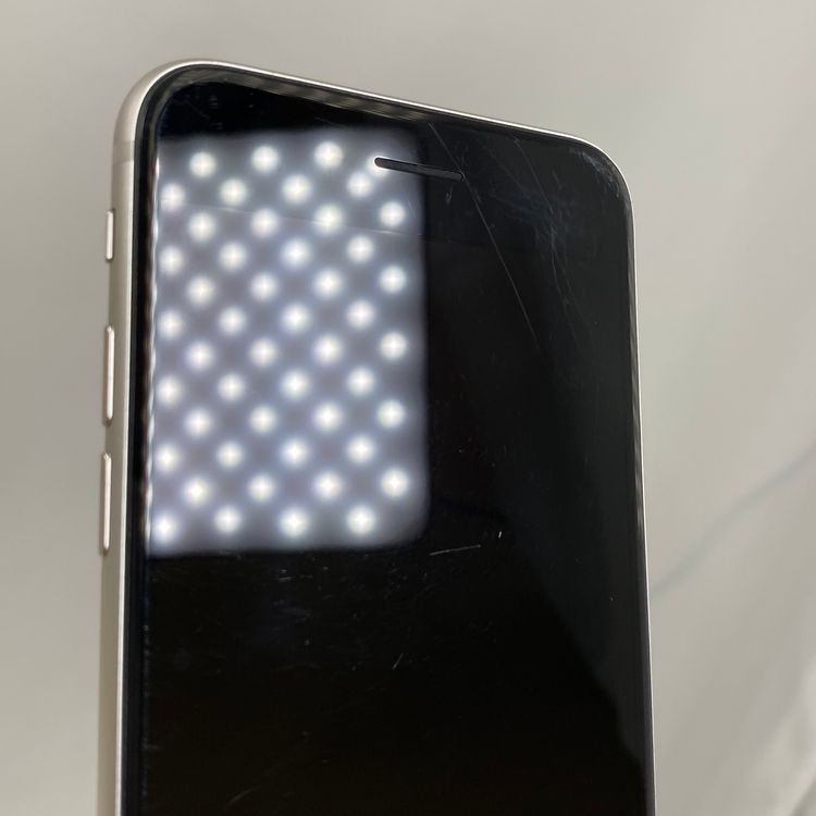 iPhone SE 3  64GB 饤 79% SIMåѤ