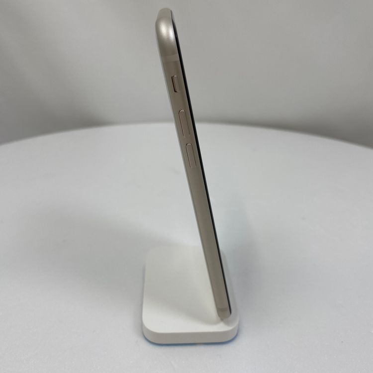 iPhone SE 3  64GB �������饤�� 92% SIM���å�����Ѥ�