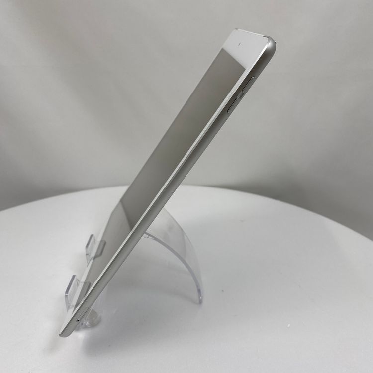 iPad ��8���� Wi-Fi+Cellular  32GB ����С�  SIM�ե꡼