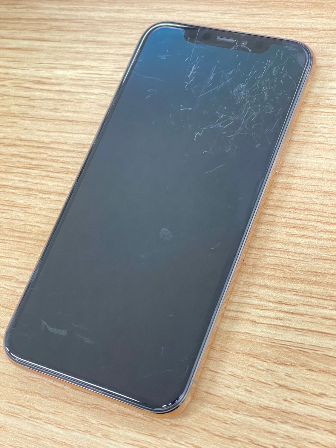 iPhone11Pro ゴールド 64GB SIMロック解除済み ムスビー｜SIMロック解除済み iPhone 11 Pro 64GB ゴールド 電池