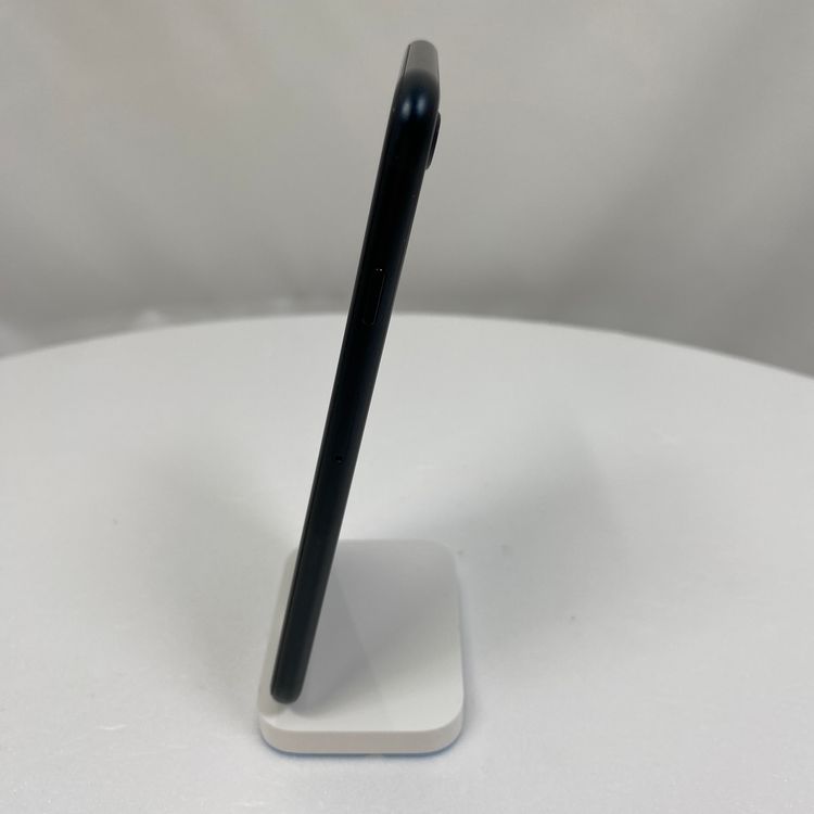 iPhone SE 3  64GB 97% �ߥåɥʥ���  SIM���å�����Ѥ�