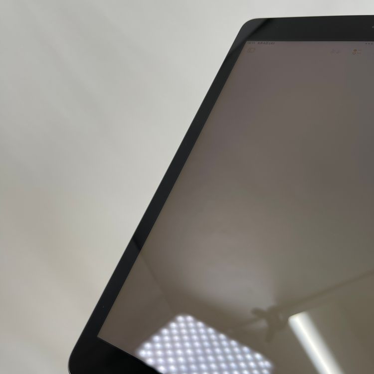 iPad ��7���� Wi-Fi ���:J ���顼:���ڡ������쥤 ���ȥ졼��:32GB