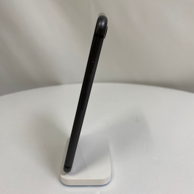 iPhone 8  64GB ���ڡ������쥤 87% SIM���å�����Ѥ�