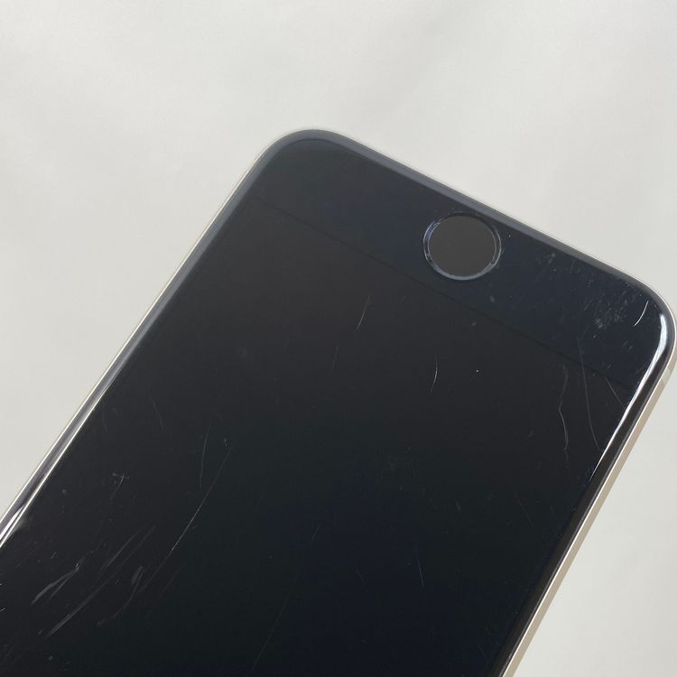 iPhone SE 3  64GB �������饤�� 96% SIM���å�����Ѥ�