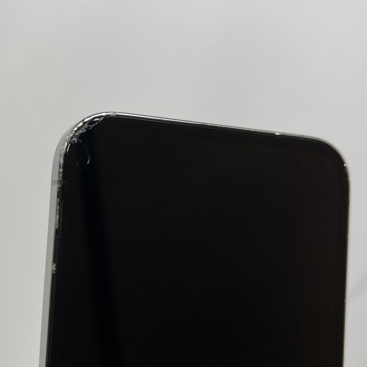 iPhone 13 Pro  256GB ����ե�����  SIM���å�����Ѥ�