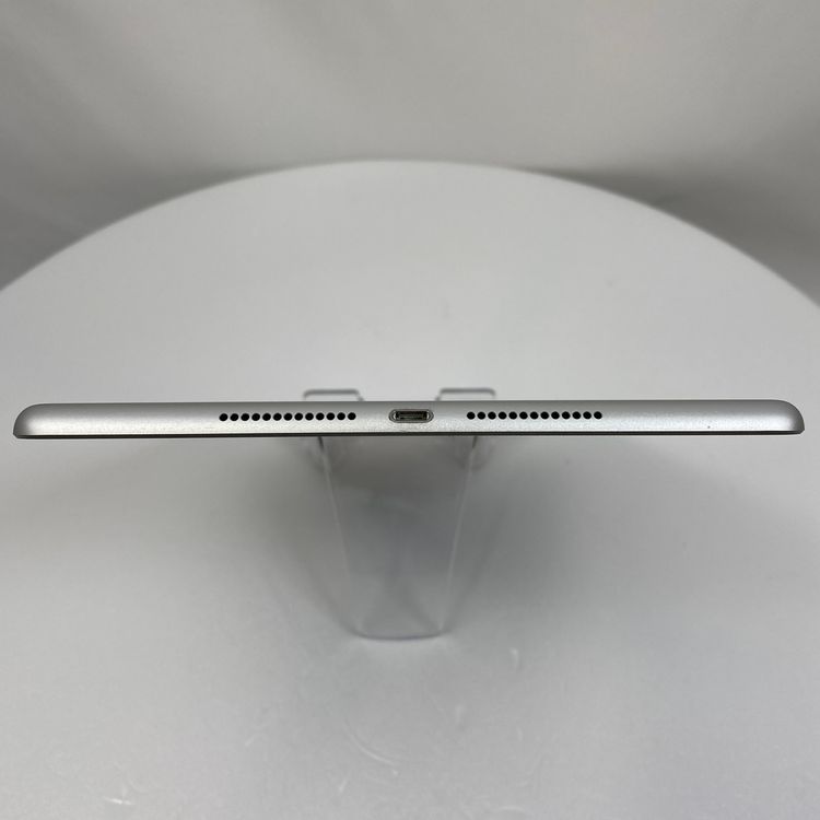 iPad ��8���� Wi-Fi+Cellular  32GB ����С�  SIM�ե꡼