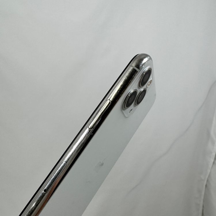 iPhone 11 Pro  64GB ����С�  SIM���å�����Ѥ�