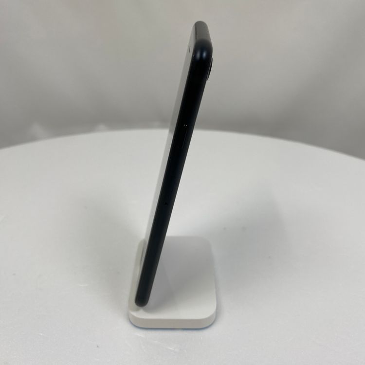 iPhone SE 3  64GB �ߥåɥʥ��� 99%  SIM���å�����Ѥ�