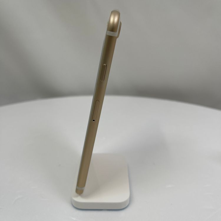 iPhone 7  32GB �������  SIM���å�����Ѥ�