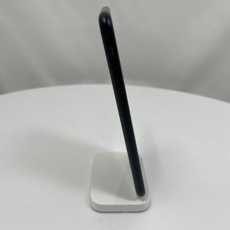 iPhone SE 3  64GB 95% �ߥåɥʥ���  SIM���å�����Ѥ�