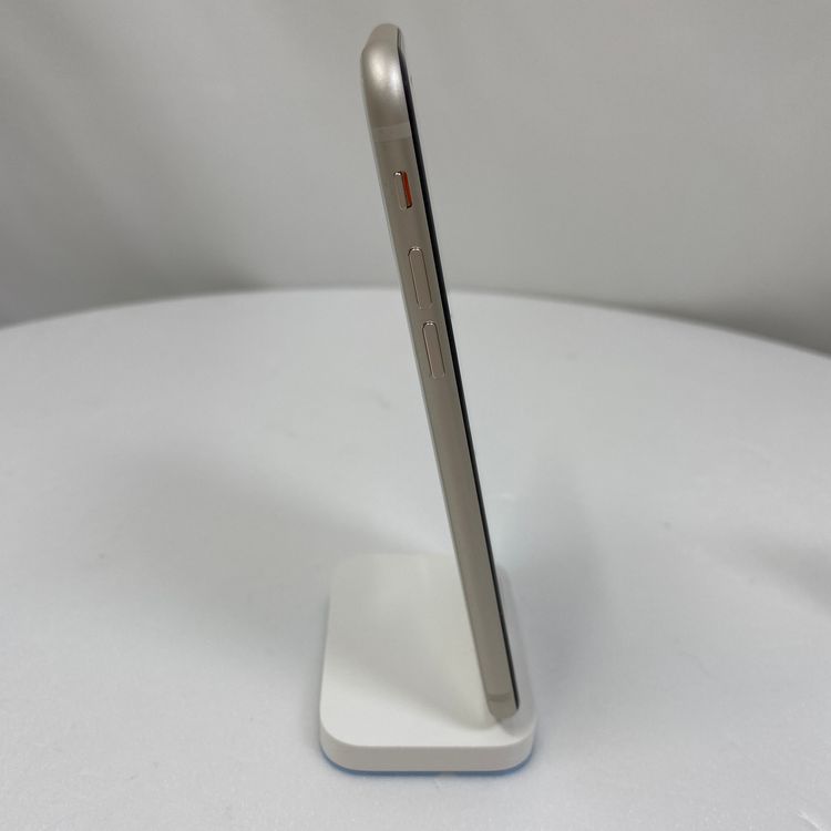 iPhone SE 3  64GB �������饤�� 90% SIM���å�����Ѥ�