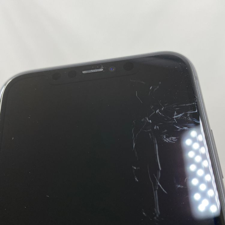 iPhone 11  64GB ֥å 81% SIMåѤ