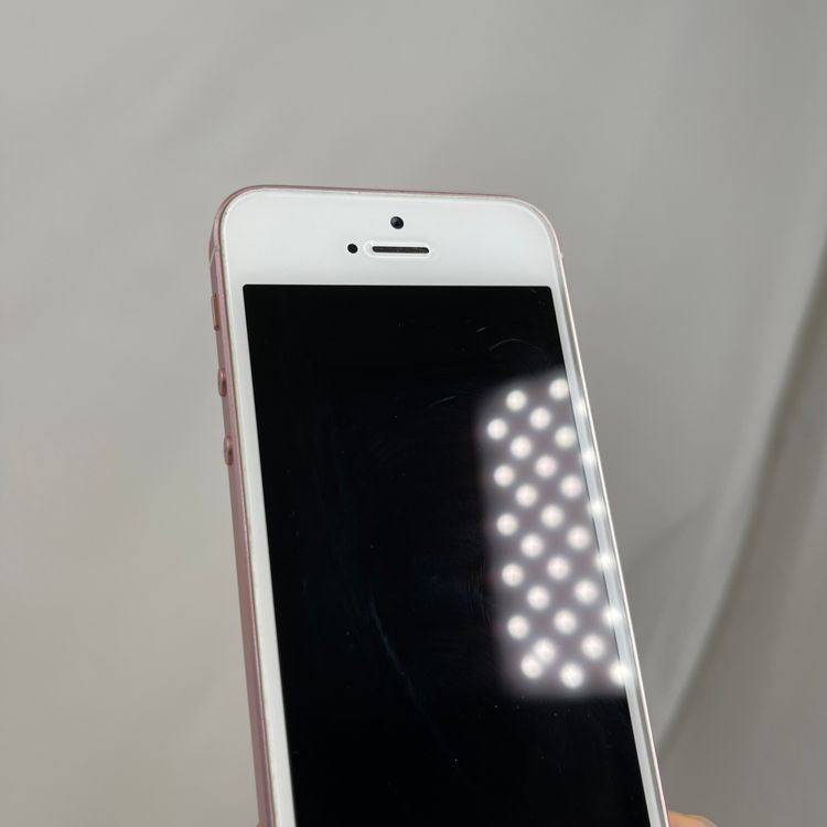iPhone SE  16GB ԥ 77% SIMåͭ