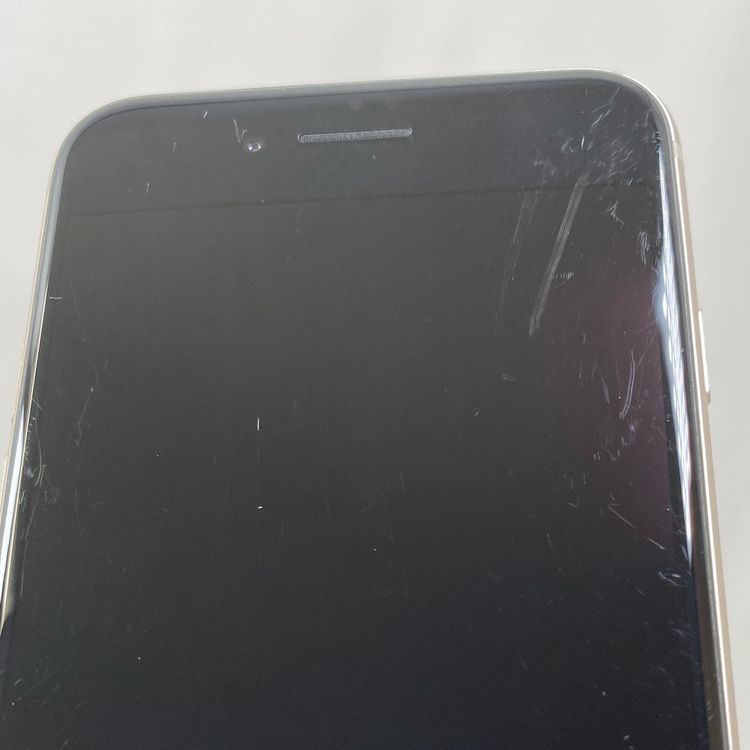 iPhone SE 3  64GB �������饤�� 94% SIM���å�����Ѥ�