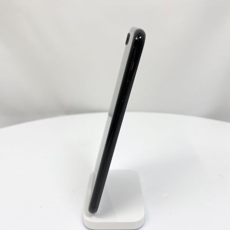 iPhone 7 ���:B ���顼:�֥�å� ���ȥ졼��:32GB �Хåƥ꡼:84%