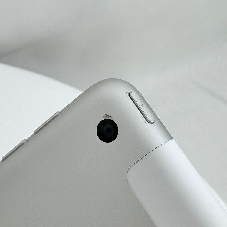 iPad ��9���� Wi-Fi+Cellular  64GB ����С�  SIM�ե꡼