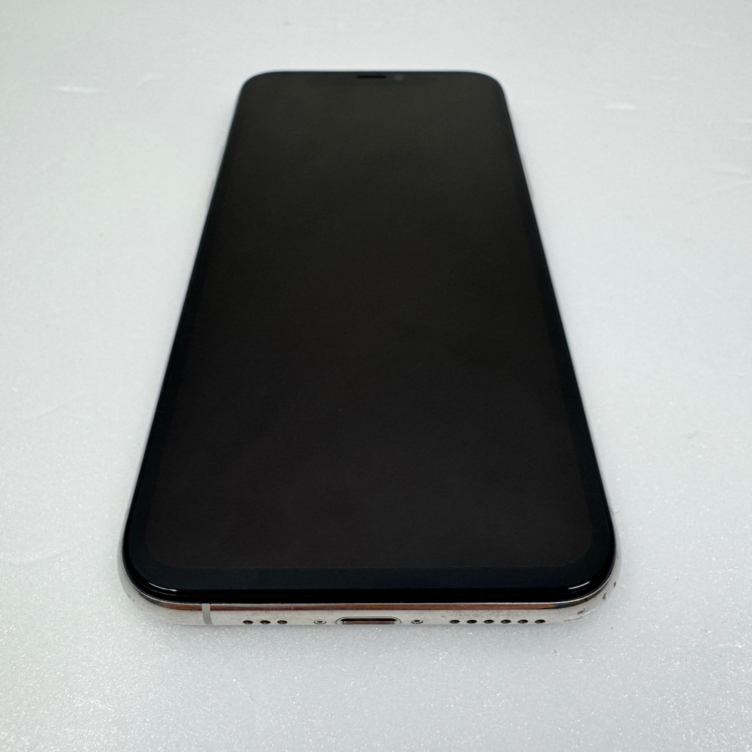 ムスビー｜iPhone 11 Pro 64GB シルバー SIMロック解除済み【iPhone11