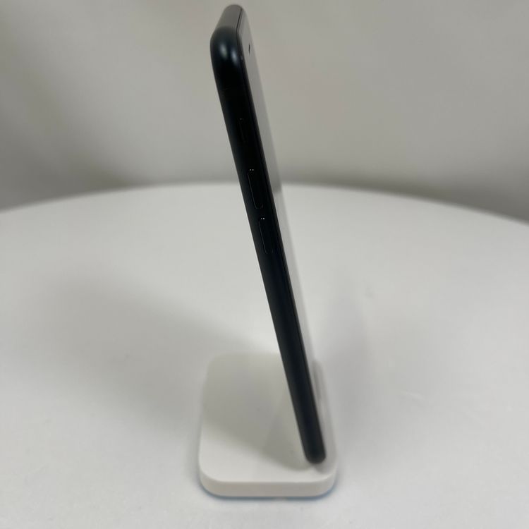 iPhone SE 3  64GB �ߥåɥʥ��� 80% SIM���å�����Ѥ�