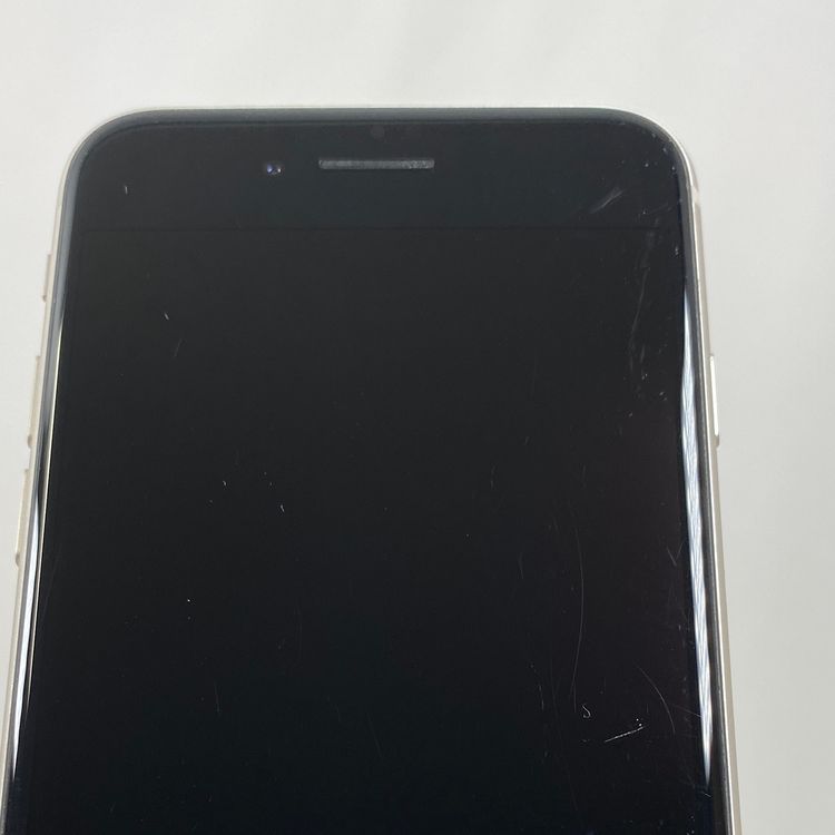 iPhone SE 3  64GB �������饤�� 92% SIM���å�����Ѥ�