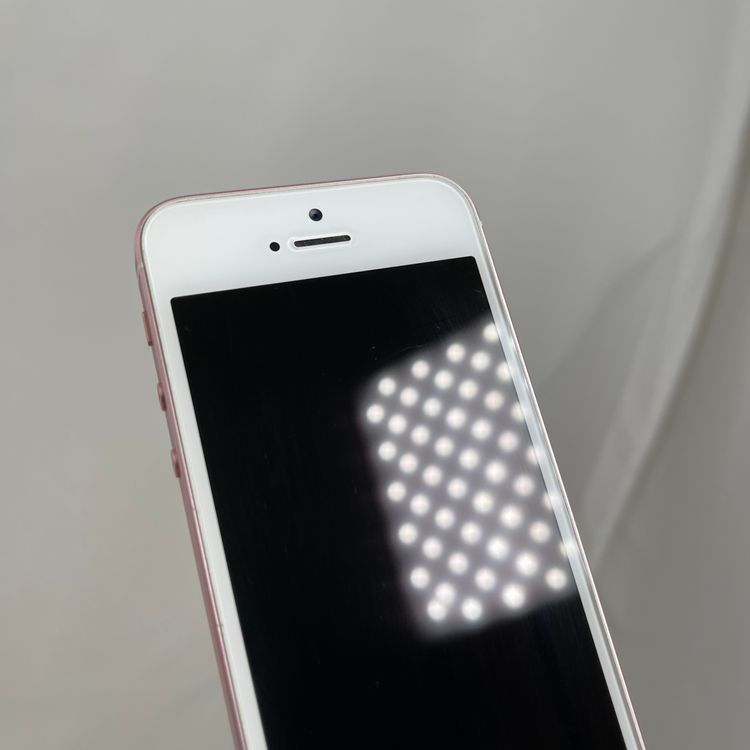 iPhone SE  16GB ԥ 66% SIMåͭ