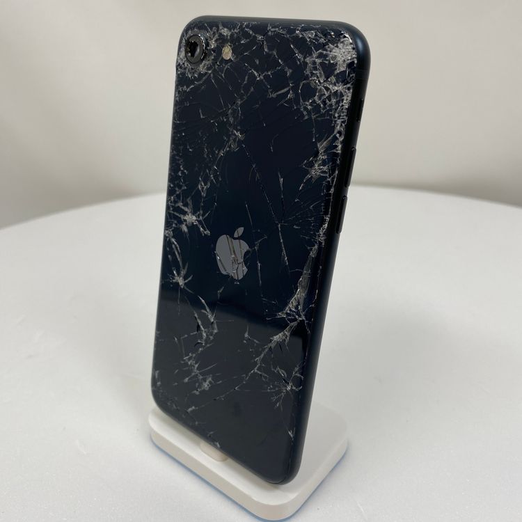 iPhone SE 3 64GB �ߥåɥʥ��� 85% SIM���å�����Ѥ�