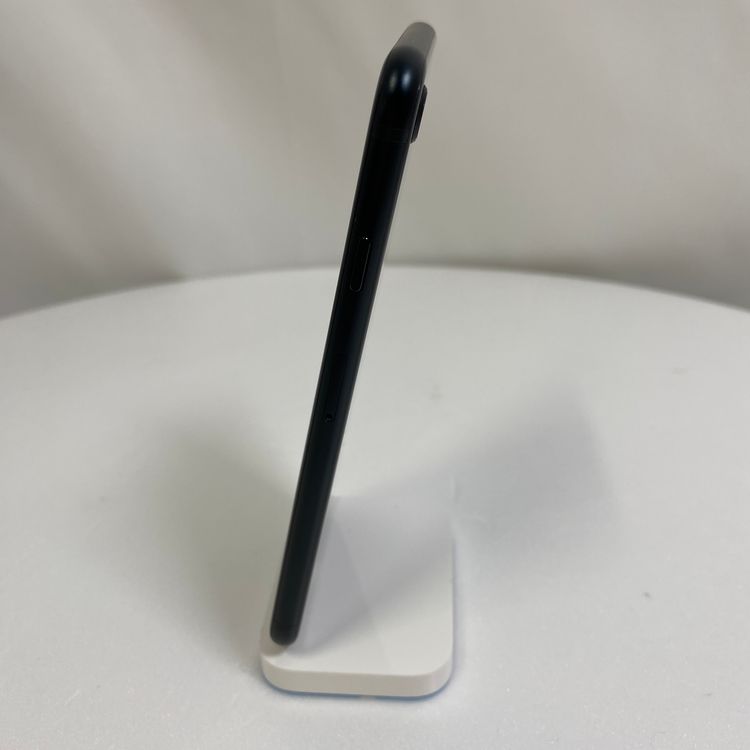 iPhone SE 3  64GB �ߥåɥʥ��� 67% SIM���å�����Ѥ�