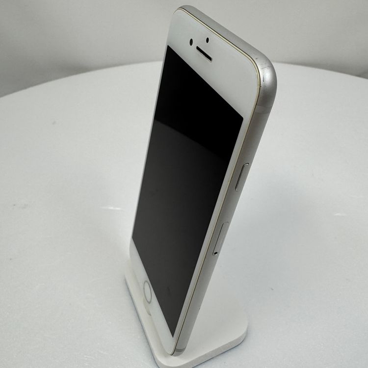 iPhone 8  64GB ����С�  SIM���å�����Ѥ�