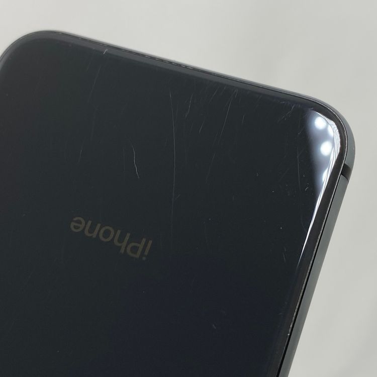 iPhone 8  64GB ���ڡ������쥤 77% SIM���å�����Ѥ�