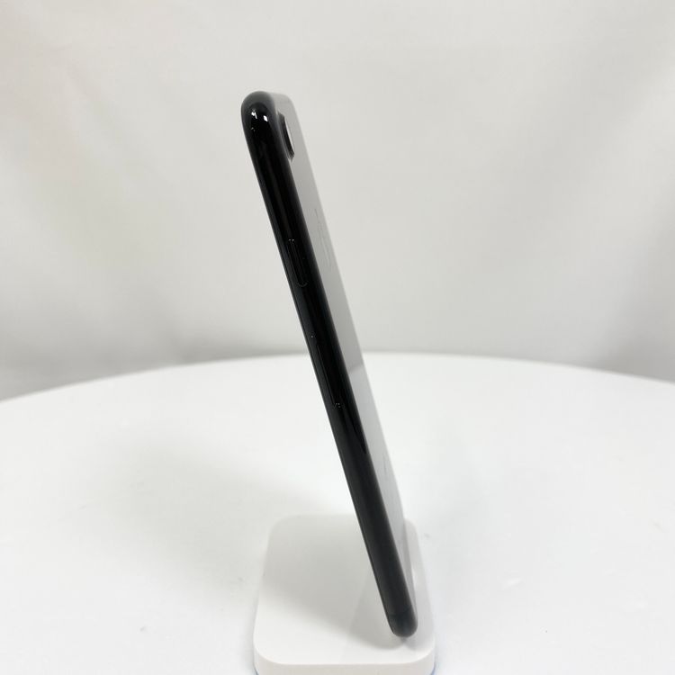 iPhone 7 ���:B ���顼:�֥�å� ���ȥ졼��:32GB �Хåƥ꡼:84%