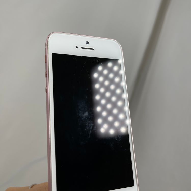 iPhone SE  16GB ԥ 70% SIMåͭ