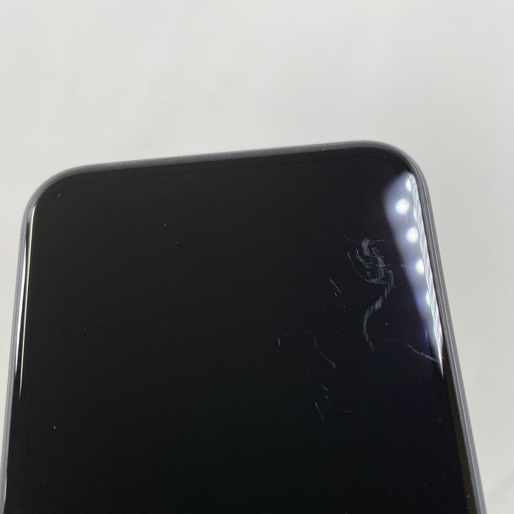 iPhone 11  64GB ֥å 68% SIMåѤ