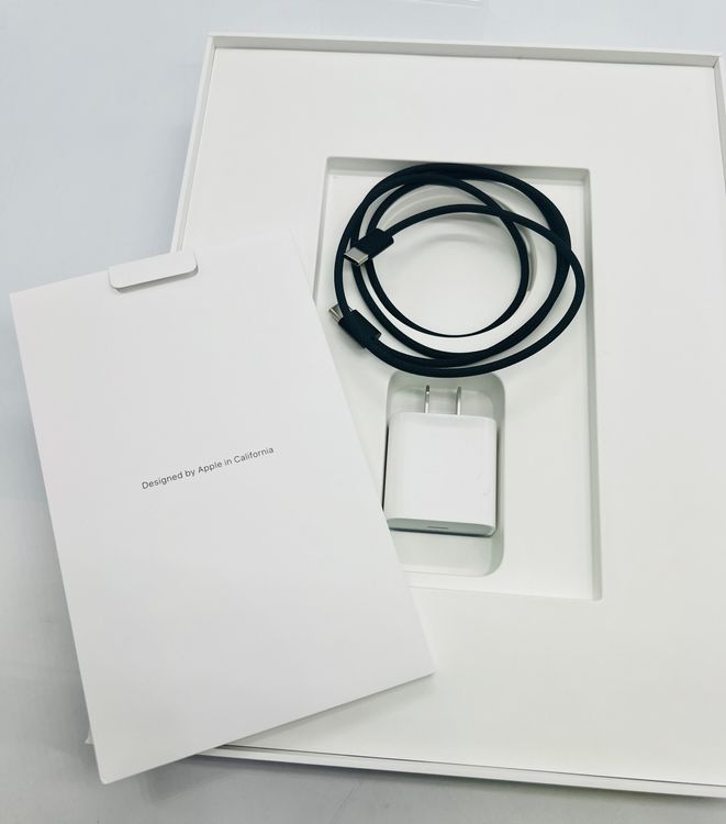 �ڥХåƥ꡼100%��iPadPro13�������2�����M5