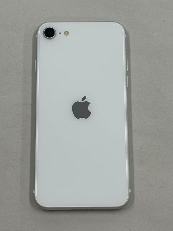 �ڥݥ��åȥ⡼���iphone SE ��2���� 64GB DOCOMO �ۥ磻��