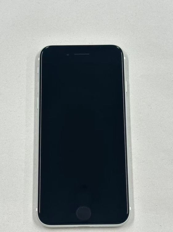 �ڥݥ��åȥ⡼���iphone SE ��2���� 64GB DOCOMO �ۥ磻��