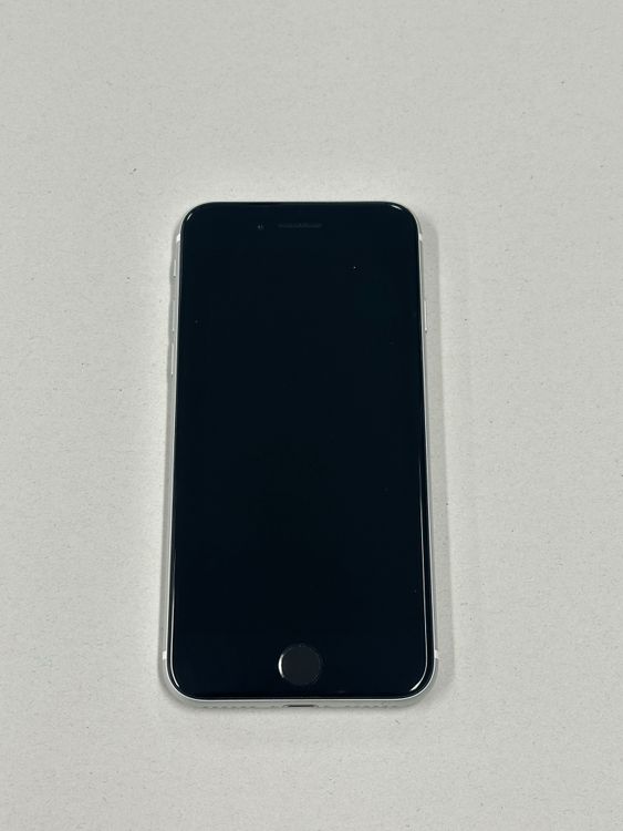 �ڥݥ��åȥ⡼���iPhone SE����2�����64GB �ۥ磻�� DOCOMO