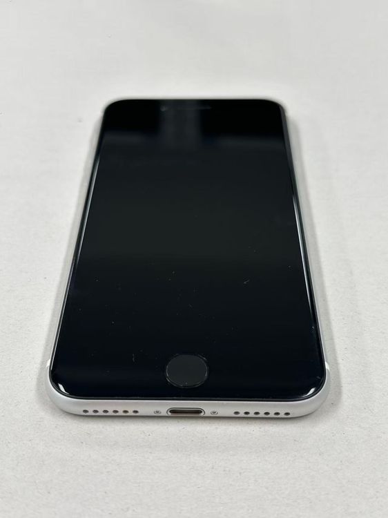 �ڥݥ��åȥ⡼���iphone SE ��2���� 64GB DOCOMO���ۥ磻��