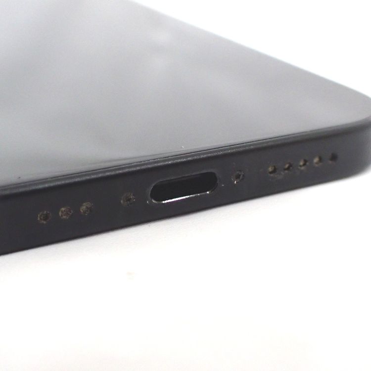 �ڼ��ߤʤߡ�NA131 au iPhone 15 128GB �֥�å� BT����83�� ���