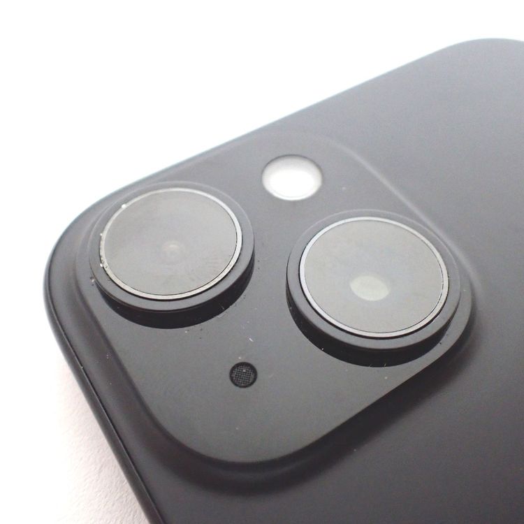 �ڼ��ߤʤߡ�NA131 au iPhone 15 128GB �֥�å� BT����83�� ���