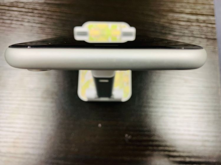 simե꡼iphoneXR 128GBۥ磻ȡХåƥ84%