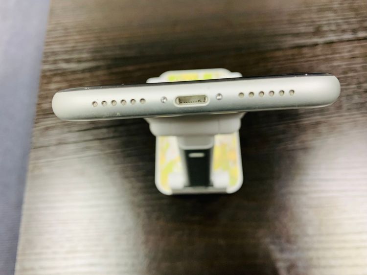 simե꡼iphoneXR 128GBۥ磻ȡХåƥ84%