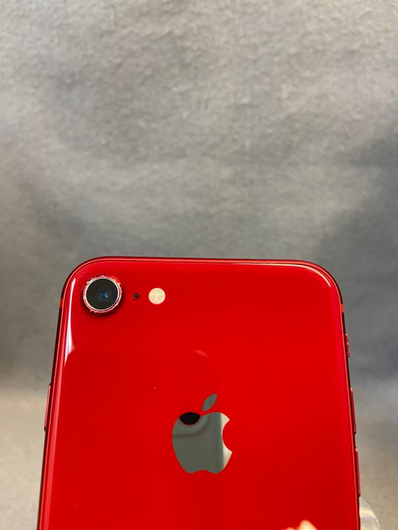 ���ʡ������ǡ�SIM�ե꡼��iPhone8 64GB ��åɿ�