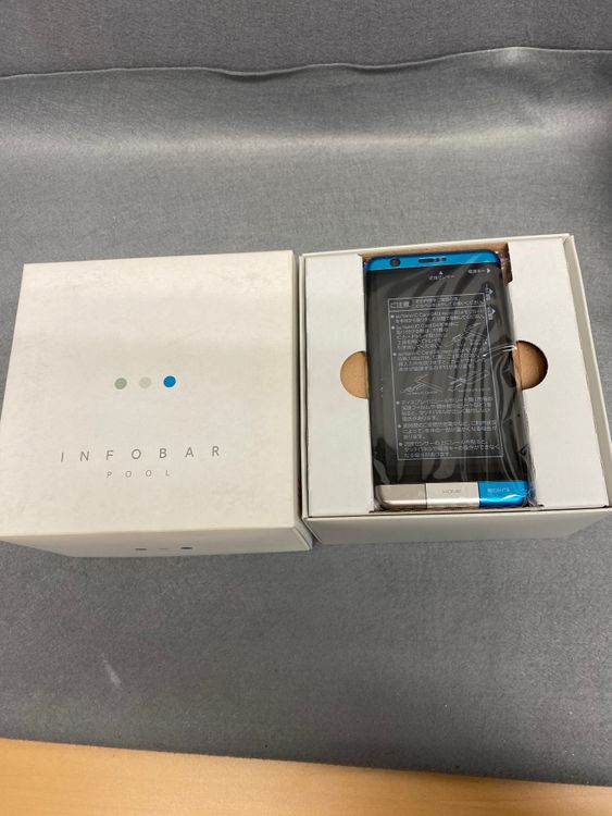 ����̤���ѡ�INFOBAR A03 POOL��KYV33