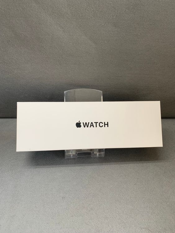 ����̤���� Apple Watch SE ��3���� GPS�� 40mm �ߥåɥʥ���