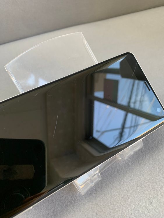 ���� ������ SIM�ե꡼ Xperia XZ3 64GB �ۥ磻�ȥ���С���