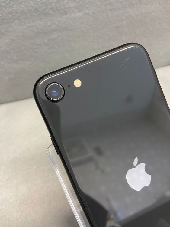 ���� ������ SIM�ե꡼ iPhoneSE �裲���� 64GB �֥�å���