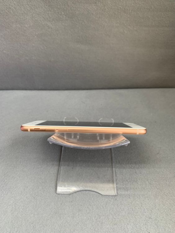 ���� Apple���ȥ��� SIM�ե꡼ iPhone8 64GB ������ɿ�
