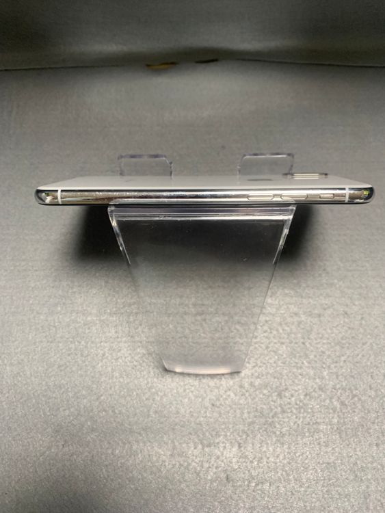 ������� ������ SIM�ե꡼ iPhoneX 64GB ����С���