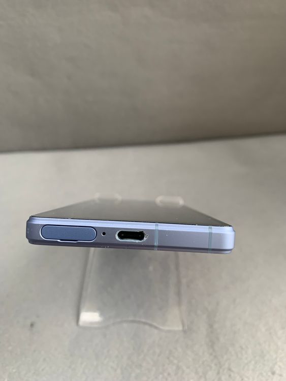 ���� ������ SIM�ե꡼ Xperia 5 V SO-53D 128GB �֥롼��