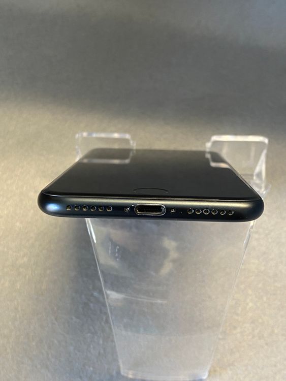 Ķ���ʡ������ǡ�SIM�ե꡼��iPhoneSE ��3���塡256GB �ߥåɥʥ��ȿ�